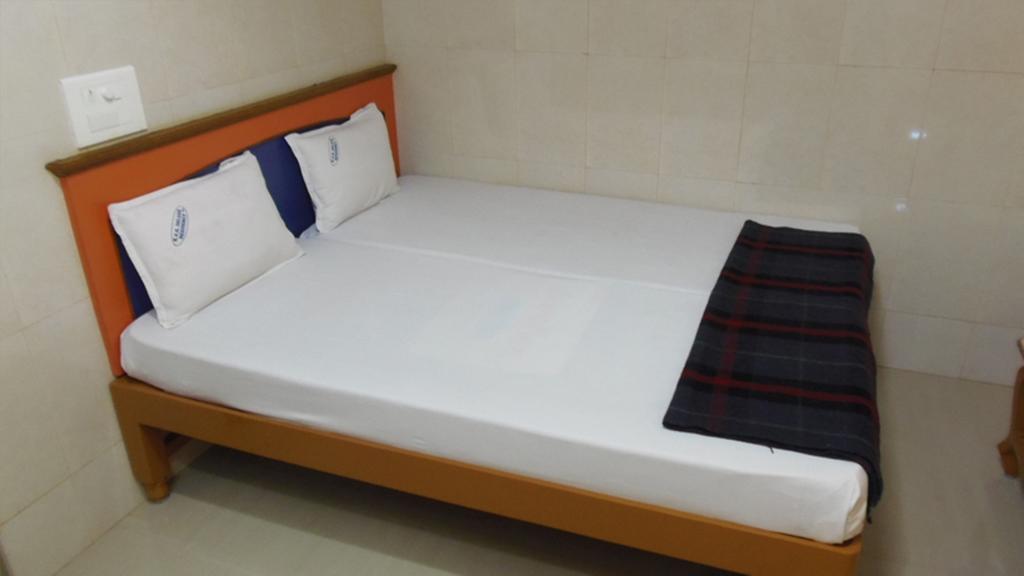 Kvr Deluxe Residency Tirupati Quarto foto