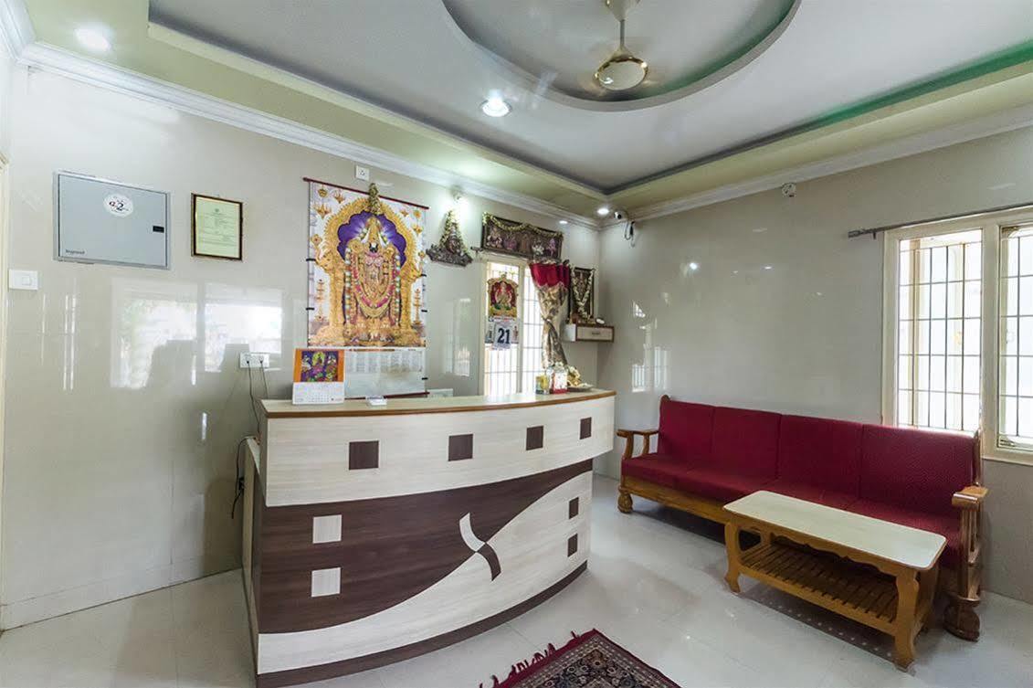 Kvr Deluxe Residency Tirupati Exterior foto